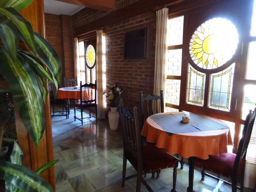 Mon Petit Hotel Villa Carlos Paz Exterior photo
