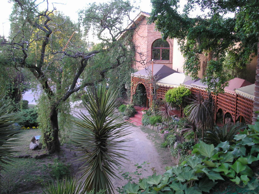 Mon Petit Hotel Villa Carlos Paz Exterior photo